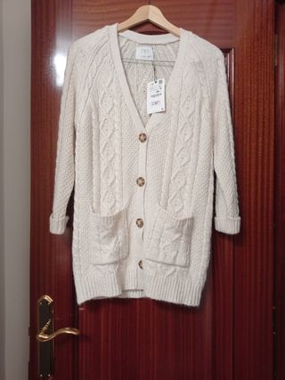 Jersey Zara beige talla 11-12 años. Sin estrenar