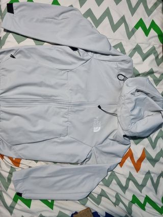 Chaqueta The North Face Gris