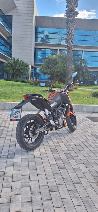 Ktm duke 125