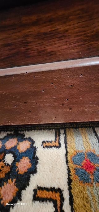 Vitrina antigua de madera