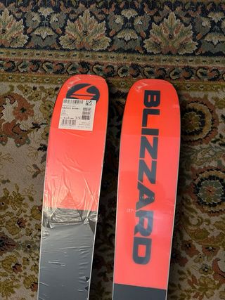 Sci da uomo Blizzard Rustler 10. Nuovo.