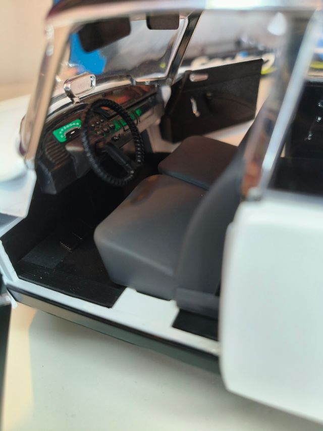 Citroën DS19 1963 - Coche escala 1:18