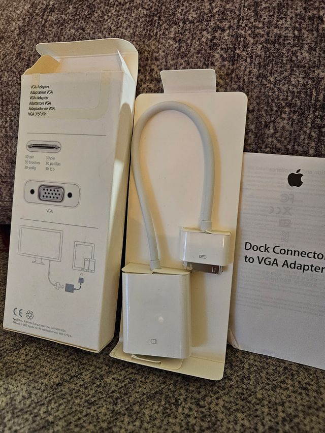 VGA ADAPTER APPLE