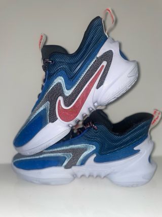 Nike Cosmic Unity numero 43.