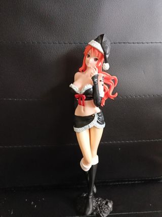 Figura Nami One Piece Navidad 25cm