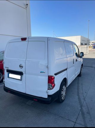 Nissan NV200 2015