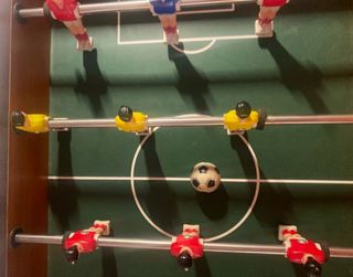 Futbolin en miniatura completo