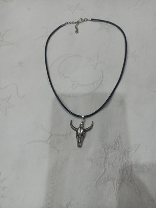 Collar calavera plata