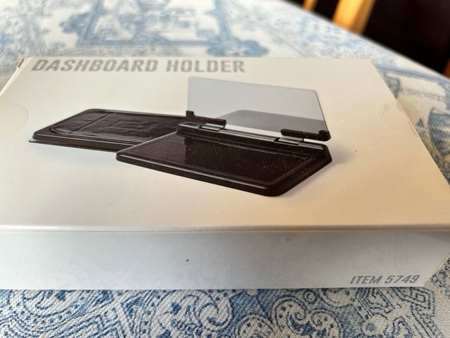 Soporte móvil salpicadero coche