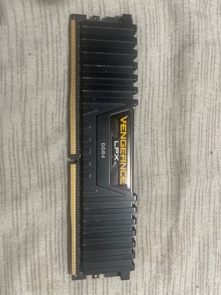 Memoria RAM Corsair Vengeance LPX DDR4 2400 PC419200 4GB CL1