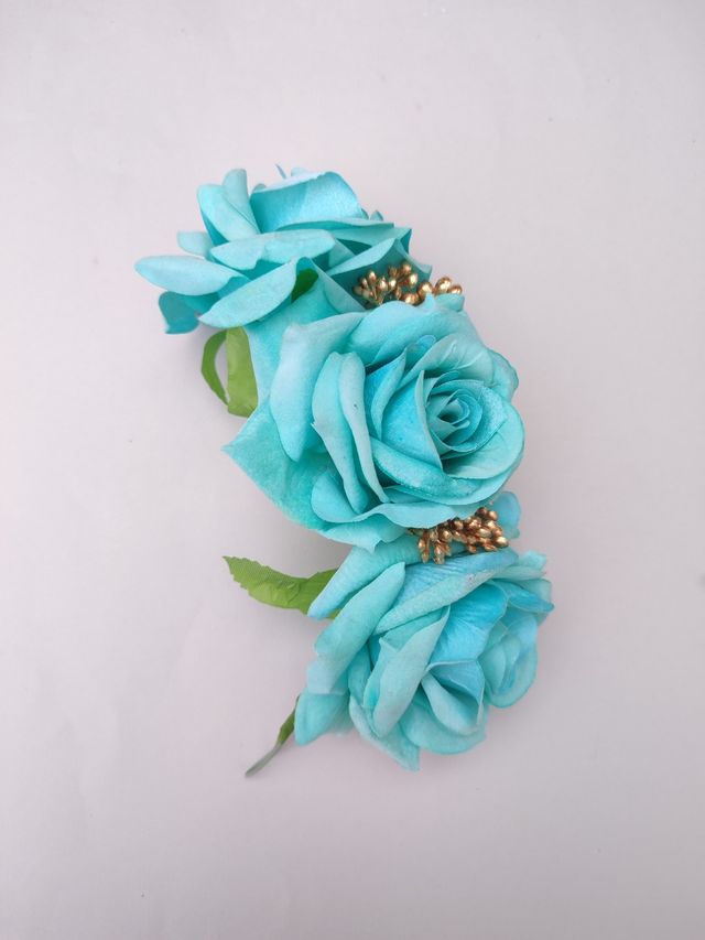 Corona flamenca turquesa