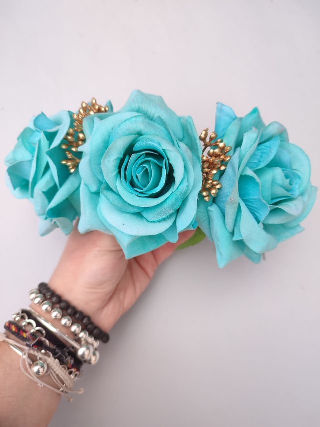 Corona flamenca turquesa