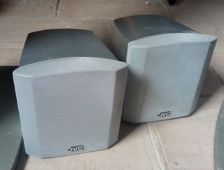 Columnas sonido JVC SP-THS33F y SP-THA25F