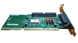 Controladora SCSI Adaptec AVA-1505A