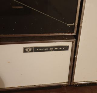 Cucina con forno a gas vintage Indesit