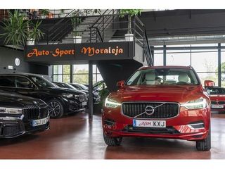 Volvo XC60 T8 Momentum AWD Auto 287 kW (390 CV)