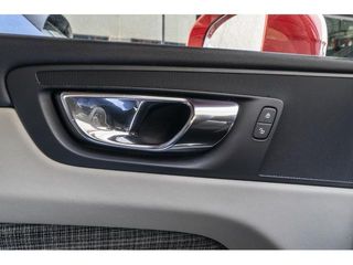 Volvo XC60 T8 Momentum AWD Auto 287 kW (390 CV)