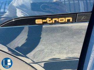 AUDI e-tron 50 quattro