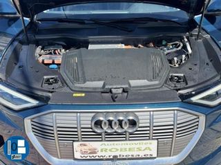 AUDI e-tron 50 quattro