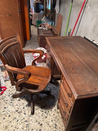 Escritorio y silla años 30