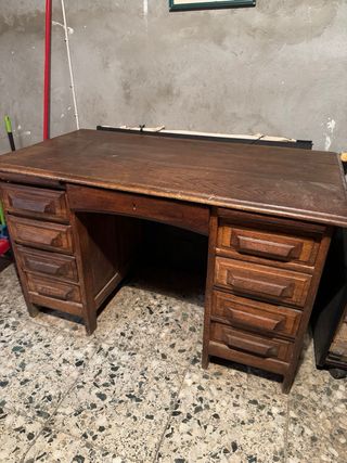 Escritorio y silla años 30