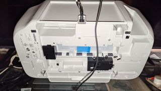 Impresora HP DeskJet 2710 - Verde & Blanca