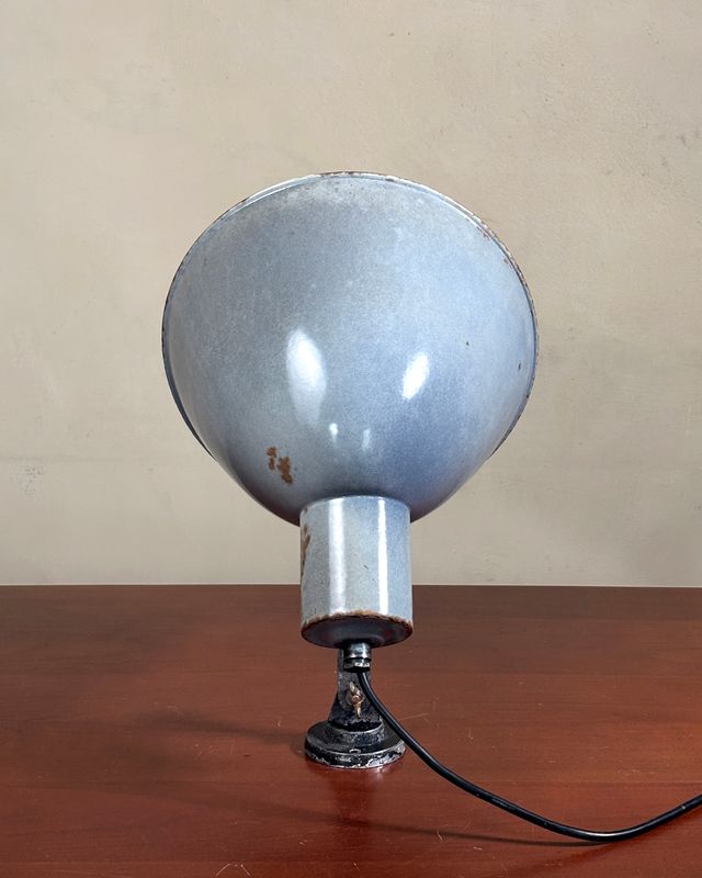 Lampada industriale smaltata da parete anni 50