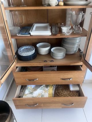 Vitrina HAGE madera roble macizo