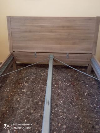 Cama ikea con somieres de madera