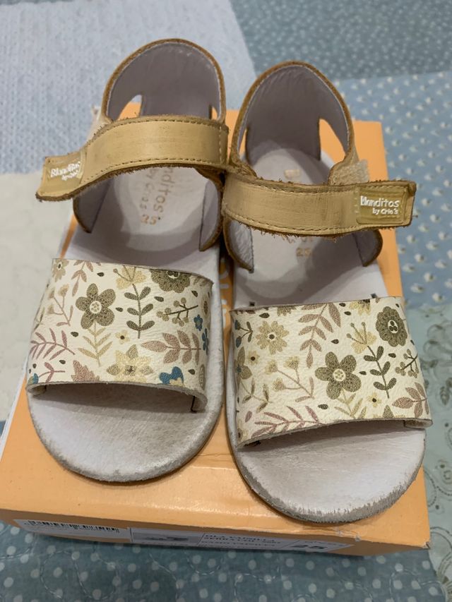 Sandalias Blanditos niña talla 25