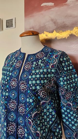 Chaqueta Zara bordada multicolor talla M