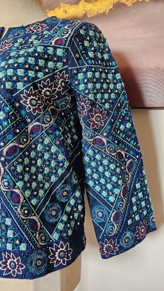 Chaqueta Zara bordada multicolor talla M