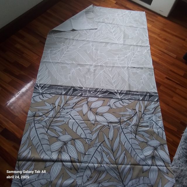 Cortinas estampadas tonos grises y tostados