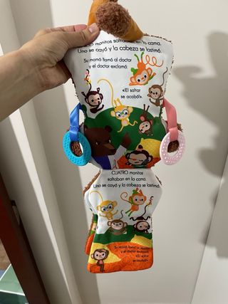 Libro interactivo. Cinco monitos