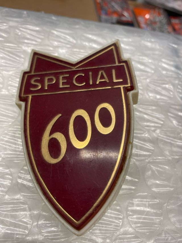 Stemma Fiat 600 750 650