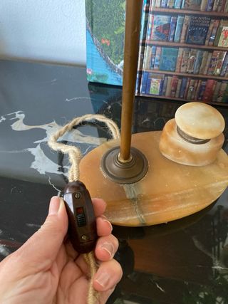 Lampada vintage in ottone e marmo