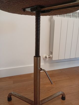 Silla giratoria vintage industrial. Sube Max. 21cm