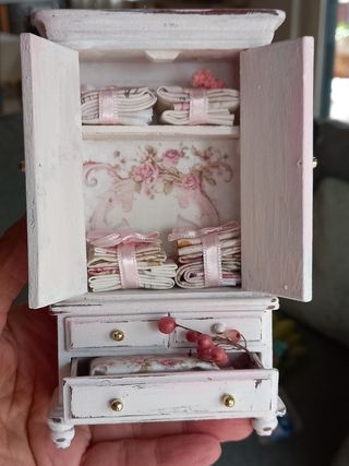 Mini armadio da collezione