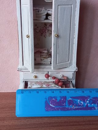 Mini armadio da collezione