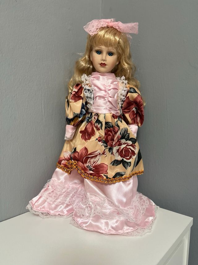 Muñecas de porcelana