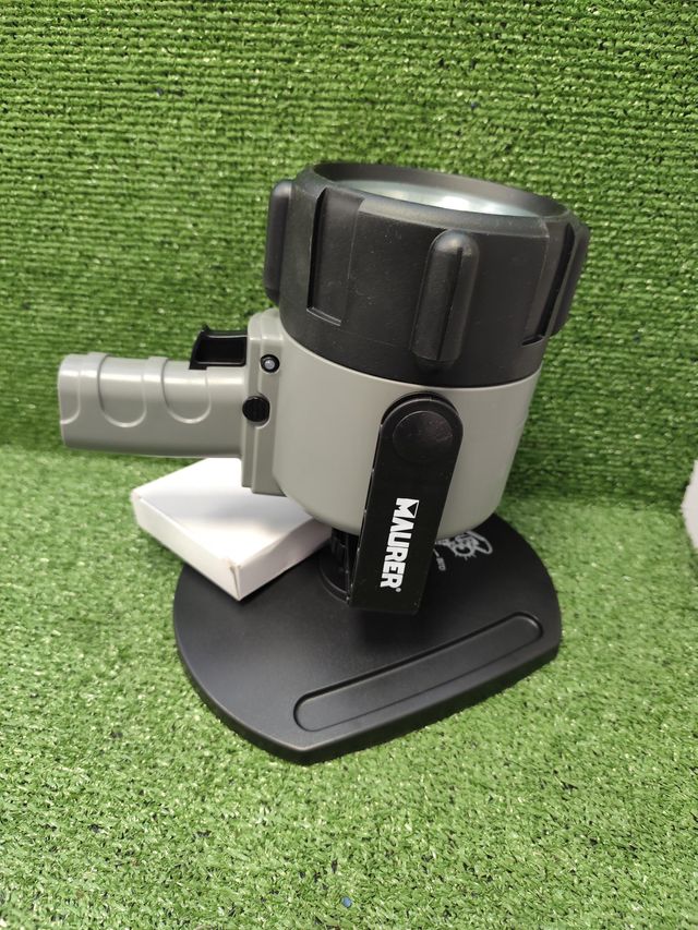 Linterna halógena de cuarzo MAURER