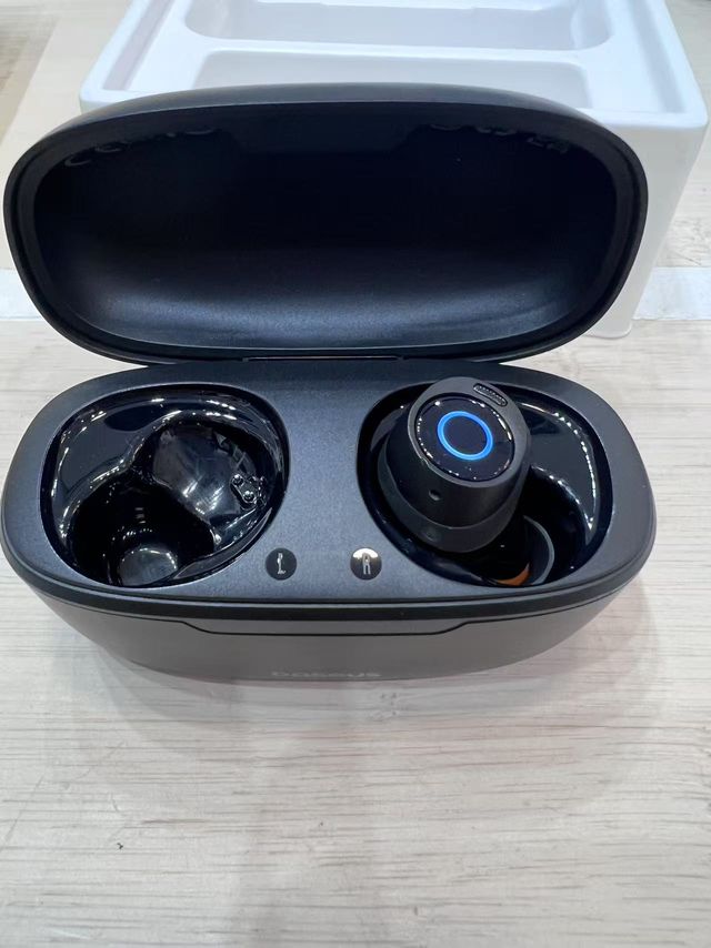 Baseus Auriculares inalámbricos con cancelación