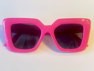 Gafas de sol con montura de pasta rosa fucsia