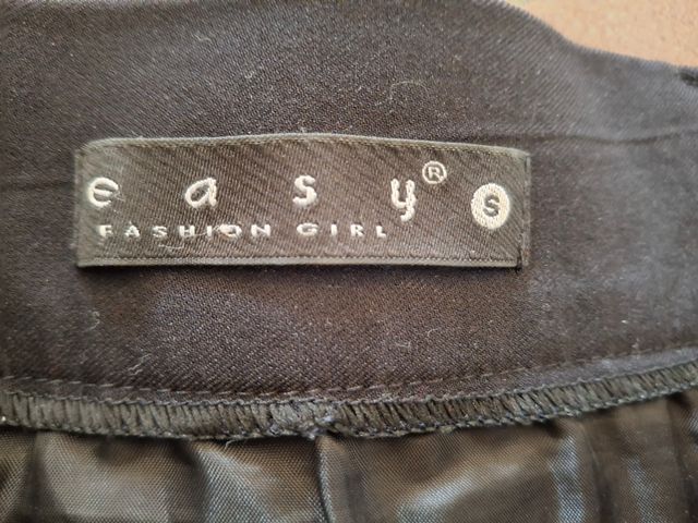 Minigonna con spacco