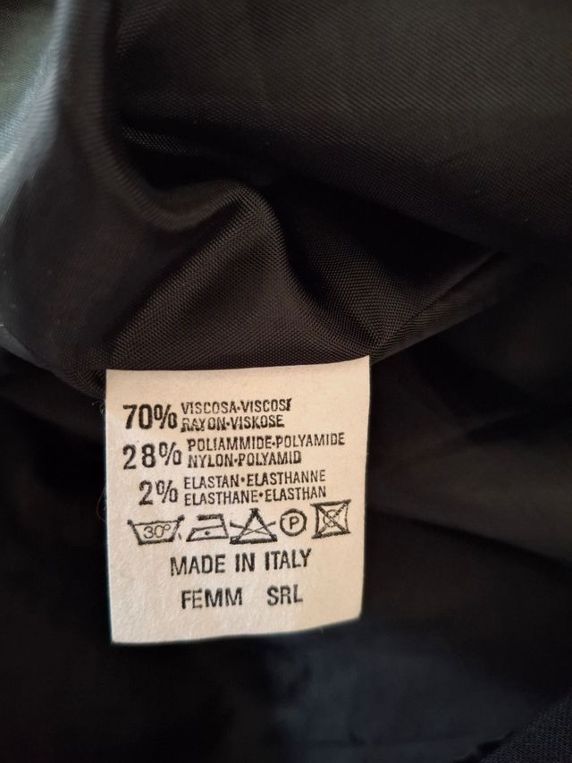 Minigonna con spacco