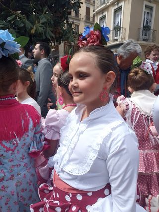 Falda corta gitana niña burdeos y lunares blancos.