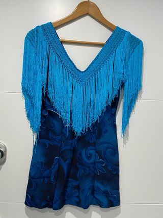 Vestido de flamenca con falda y top de REGALO.