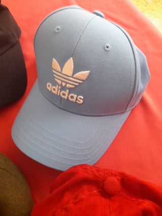 5 Gorras Adidas, Puma, Levi's