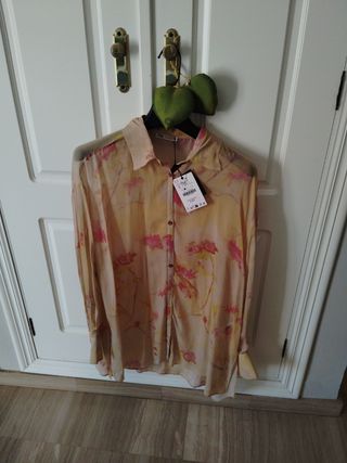 BLUSA ZARA SIN ESTRENAR 