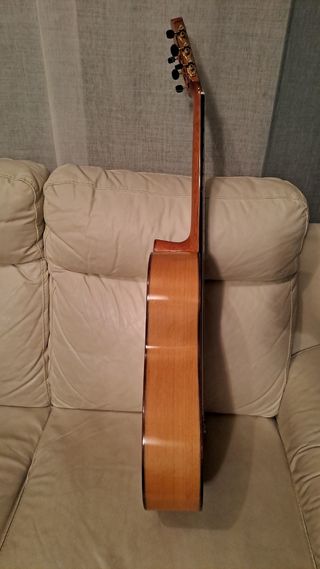 Guitarra flamenca Vicente Carrillo de primera.